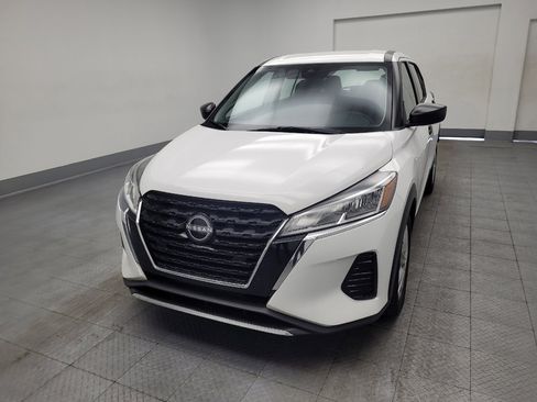 Used 2023 Nissan Kicks S FWD image 15