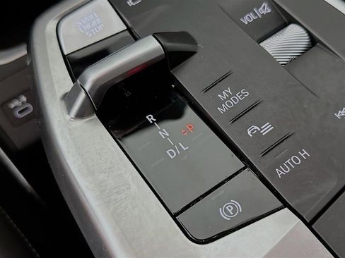 Certified 2024 BMW X2 xDrive28i w/ Technology Package image 22