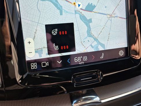Certified 2022 Volvo XC60 B6 R-Design w/ Advanced Package image 25