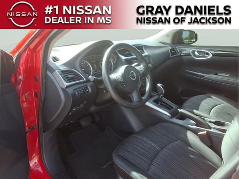 Used 2018 Nissan Sentra SV FWD image 9