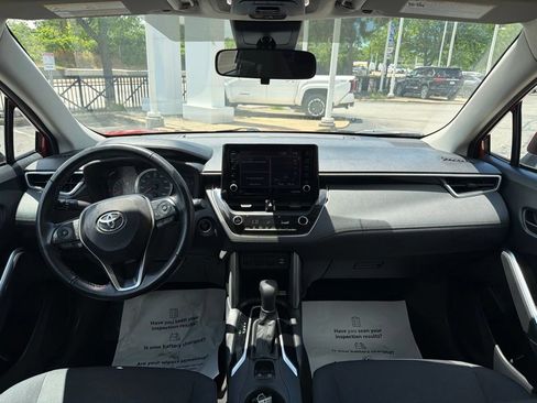 Used 2022 Toyota Corolla Cross LE FWD image 23