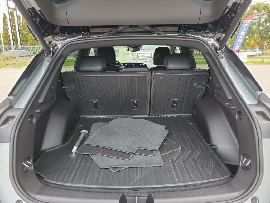 Used 2024 Chevrolet Equinox EV RS AWD/4WD image 8