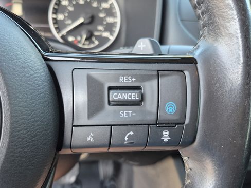 Certified 2021 Nissan Rogue SV w/ Premium Package FWD image 33