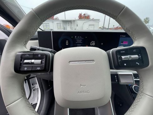 Used 2025 Hyundai Santa Fe SEL image 29