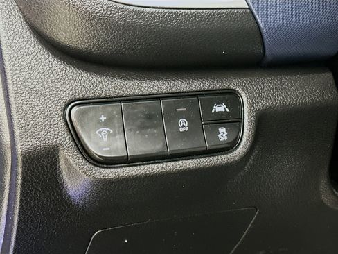 Certified 2023 Kia Seltos S image 10