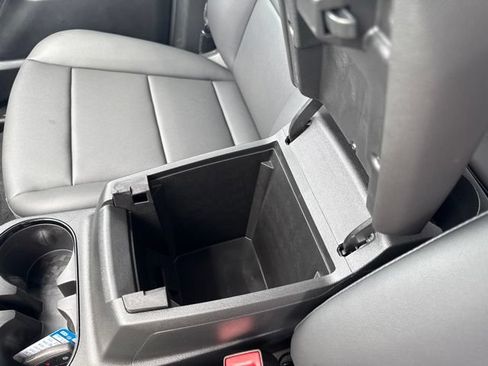 New 2026 Chevrolet Colorado Trail Boss AWD/4WD image 32