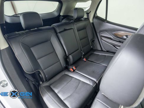 Used 2020 GMC Terrain Denali w/ Denali Premium Package AWD/4WD image 39