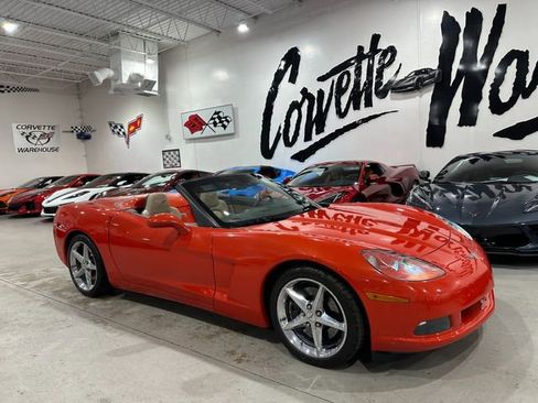 Used 2012 Chevrolet Corvette Convertible w/ 3LT Preferred Equipment Group RWD image 19