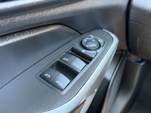 Used 2025 Chevrolet Trax LS FWD image 26