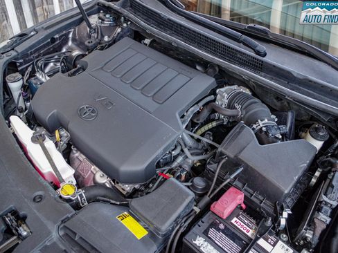 Used 2013 Toyota Avalon XLE Premium FWD image 25