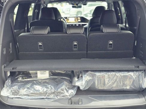 New 2026 INFINITI QX80 Autograph w/ Premium Cargo Package AWD/4WD image 6