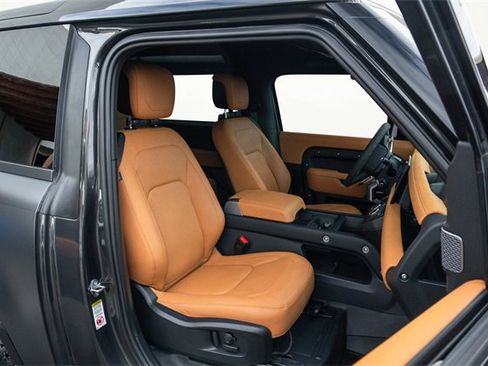 Used 2024 Land Rover Defender 90 Carpathian Edition image 5