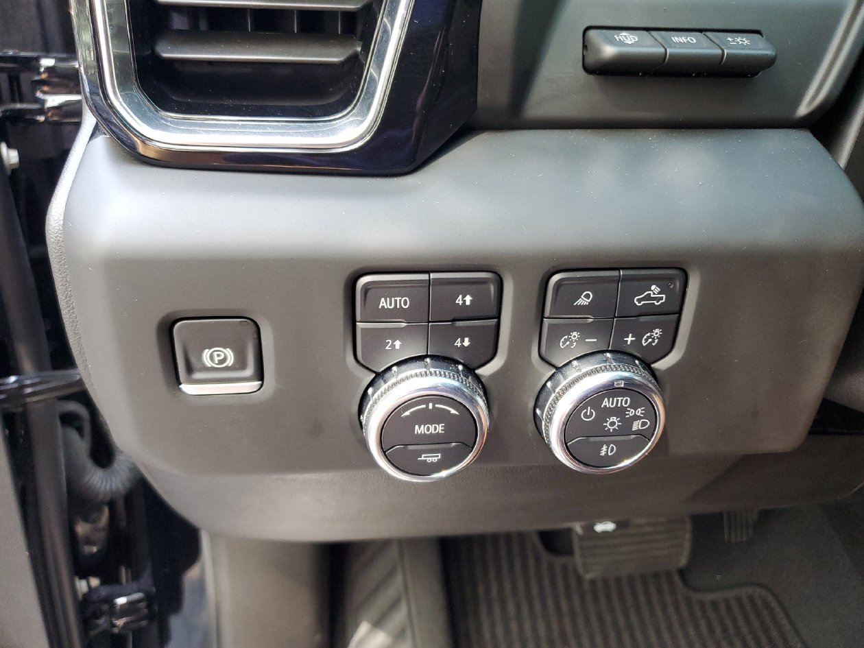 Used 2025 GMC Sierra 1500 Denali Ultimate AWD/4WD image 30
