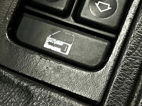 Used 1992 BMW 850i image 43