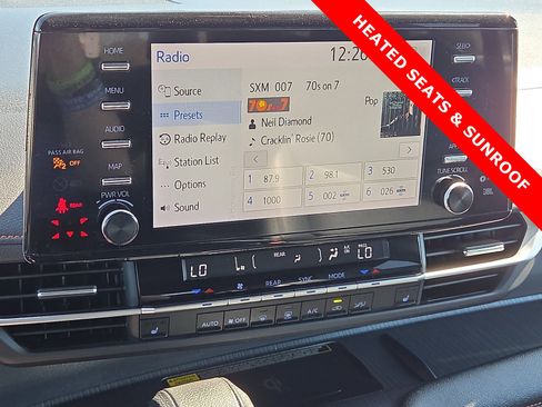 Used 2023 Toyota Sienna XSE w/ XSE Plus Package image 18