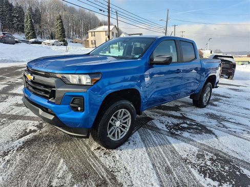 Used 2023 Chevrolet Colorado LT w/ LT Convenience Package II image 11