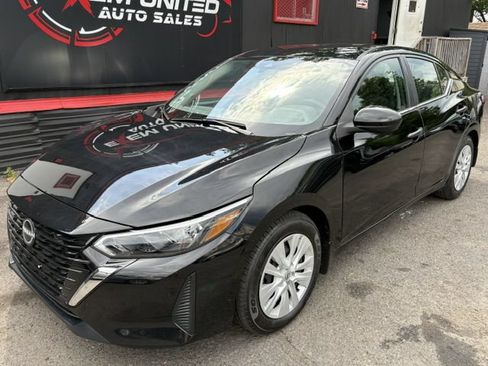 Used 2025 Nissan Sentra S FWD image 2