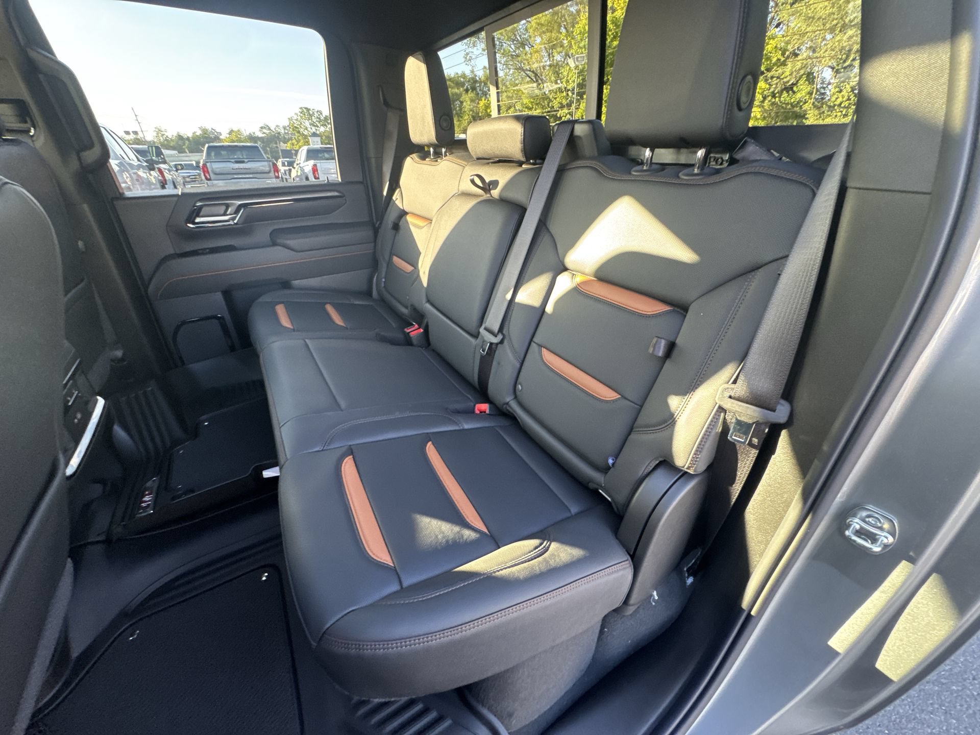 New 2026 GMC Sierra 2500 AT4 w/ AT4 Premium Plus Package AWD/4WD image 25