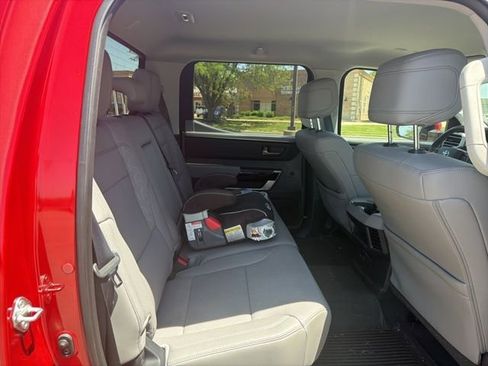 Used 2023 Toyota Tundra Limited AWD/4WD image 12