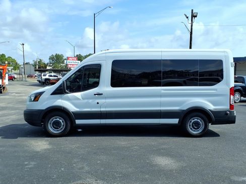 Used 2018 Ford Transit 350 XL RWD image 2