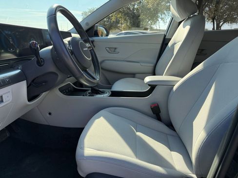 Used 2025 Hyundai Kona SEL image 27