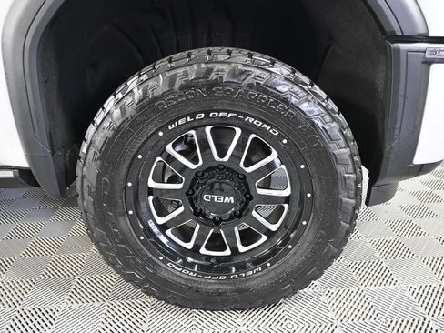 Used 2025 GMC Sierra 3500 Denali Ultimate AWD/4WD image 12