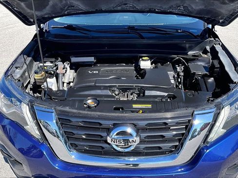 Used 2019 Nissan Pathfinder SL AWD/4WD image 11