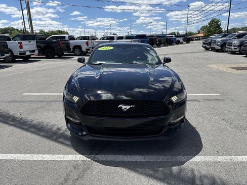 Used 2017 Ford Mustang Coupe RWD image 16