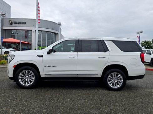Used 2022 GMC Yukon SLT w/ SLT Luxury Package AWD/4WD image 8