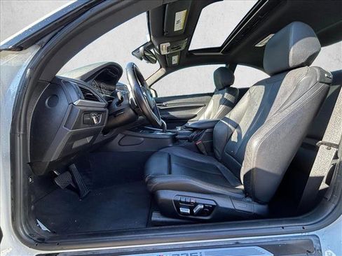 Used 2016 BMW M235i Coupe image 16