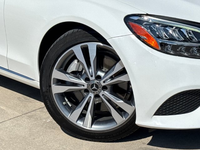 Used 2021 Mercedes-Benz C 300 Sedan image 4