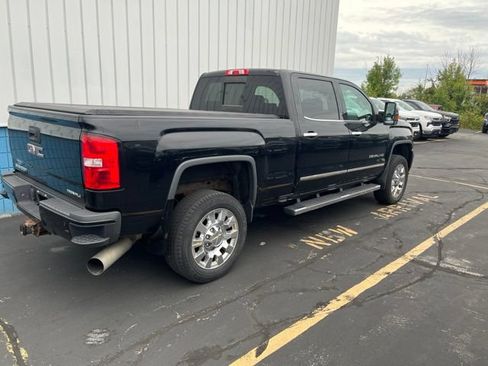 Used 2015 GMC Sierra 2500 Denali w/ Duramax Plus Package AWD/4WD image 3