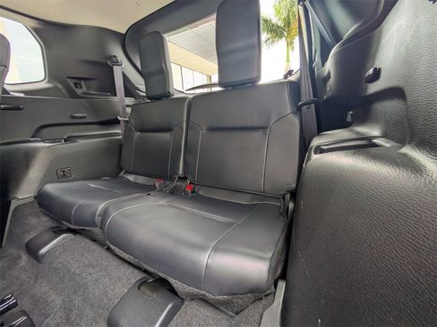 Used 2024 Mitsubishi Outlander SEL Black Edition image 15