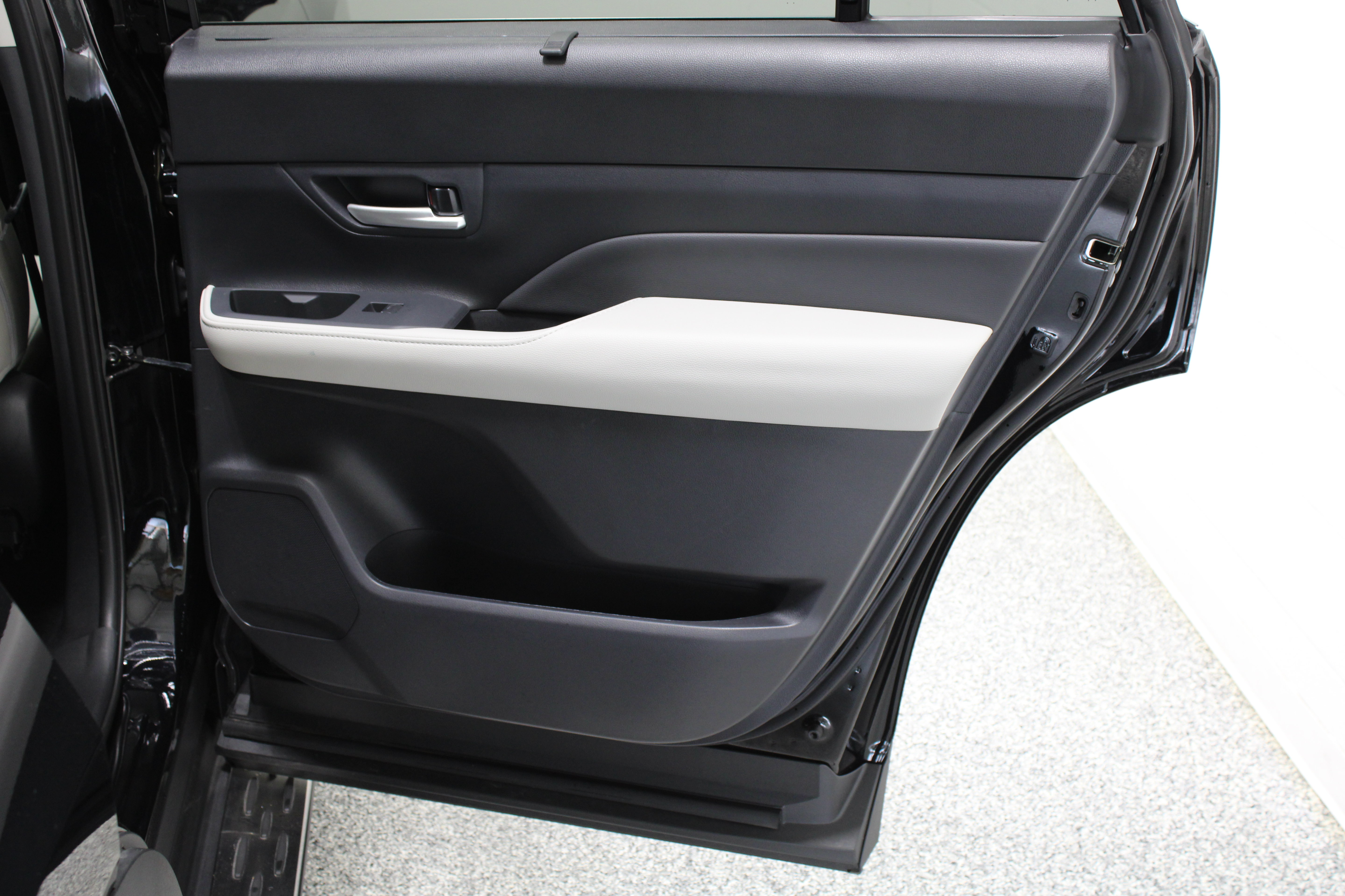 Used 2026 Toyota Grand Highlander AWD image 36