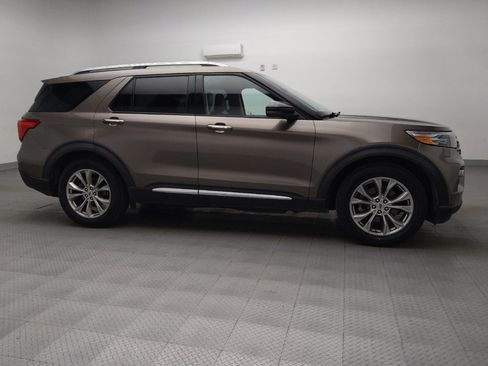 Used 2021 Ford Explorer Limited image 11