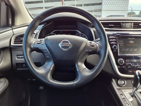 Used 2022 Nissan Murano SV w/ SV Midnight Edition Package FWD image 13
