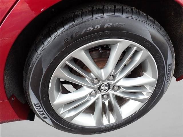 Used 2016 Toyota Camry SE FWD image 6