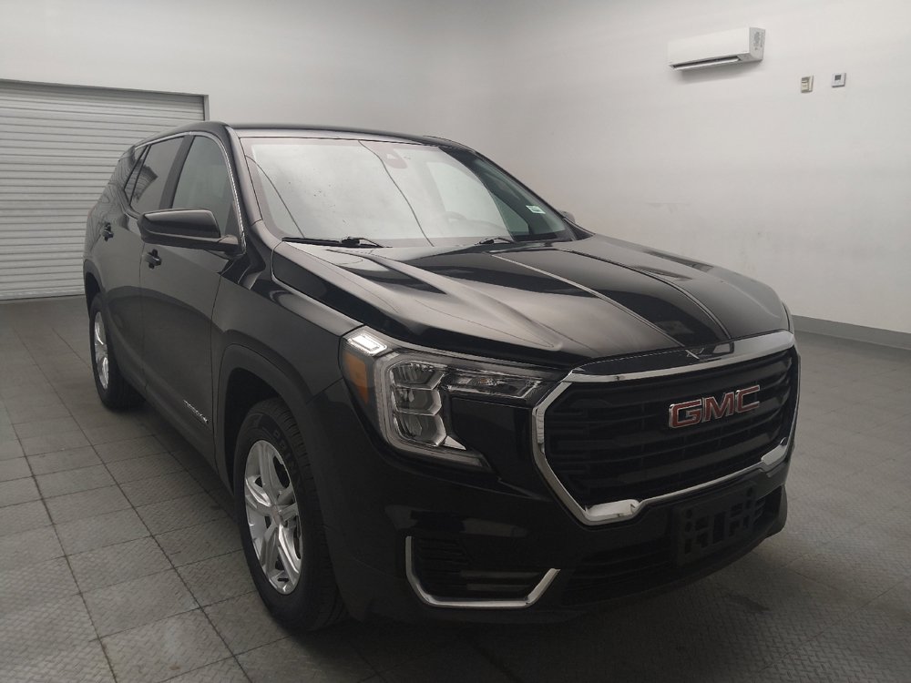 Used 2024 GMC Terrain SLE AWD/4WD image 13