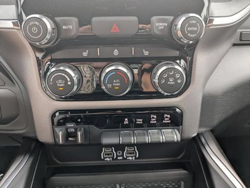 New 2026 RAM 2500 Big Horn AWD/4WD image 27