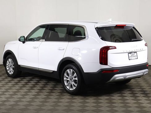Used 2022 Kia Telluride LX FWD image 9