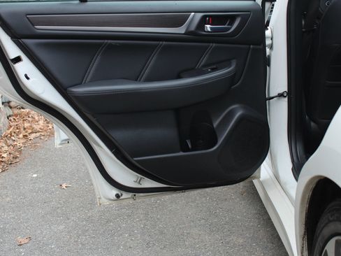 Used 2019 Subaru Legacy 2.5i Limited image 14