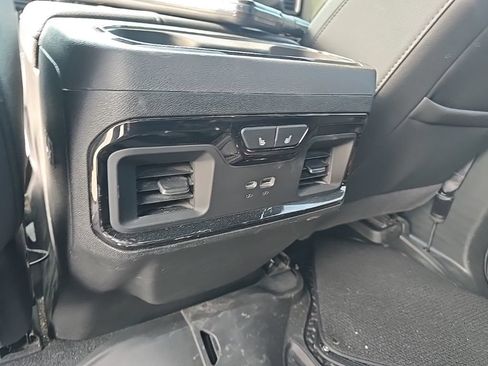 Used 2025 GMC Sierra 2500 AT4 AWD/4WD image 15