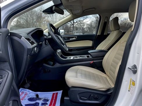 Used 2022 Ford Edge SEL image 12