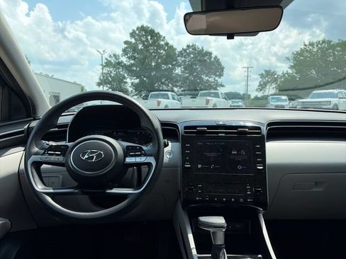 Used 2024 Hyundai Tucson SEL FWD image 22