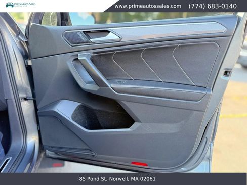 Used 2022 Volkswagen Tiguan SE R-Line AWD/4WD image 30