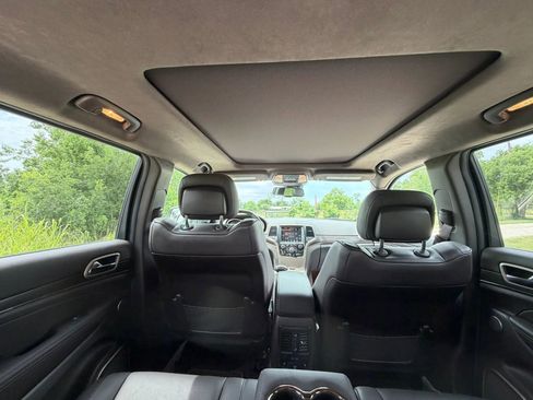 Used 2014 Jeep Grand Cherokee Summit AWD/4WD image 11