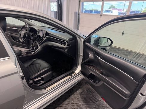 Used 2024 Toyota Camry SE FWD image 13