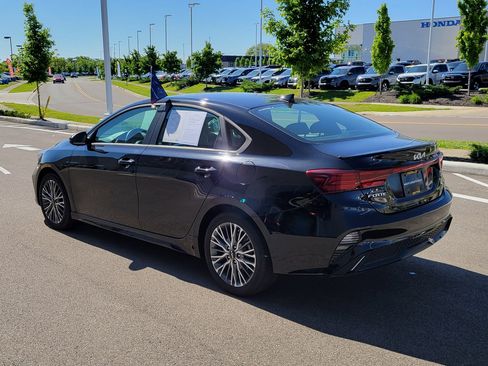 Used 2024 Kia Forte GT-Line w/ GT-Line Premium Package FWD image 3