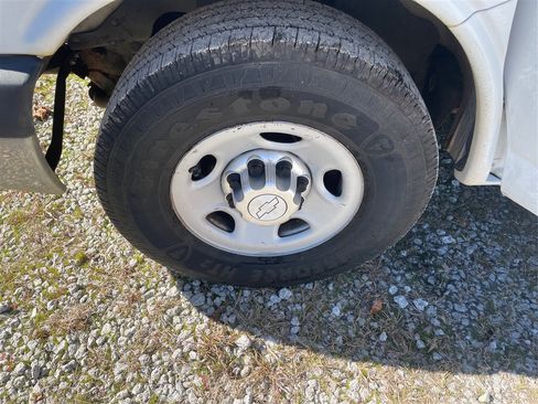 Used 2014 Chevrolet Express 2500 2500 Cargo image 36