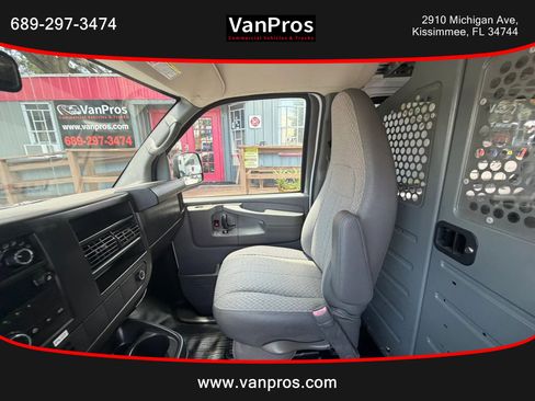 Used 2014 Chevrolet Express 3500 Extended RWD image 11